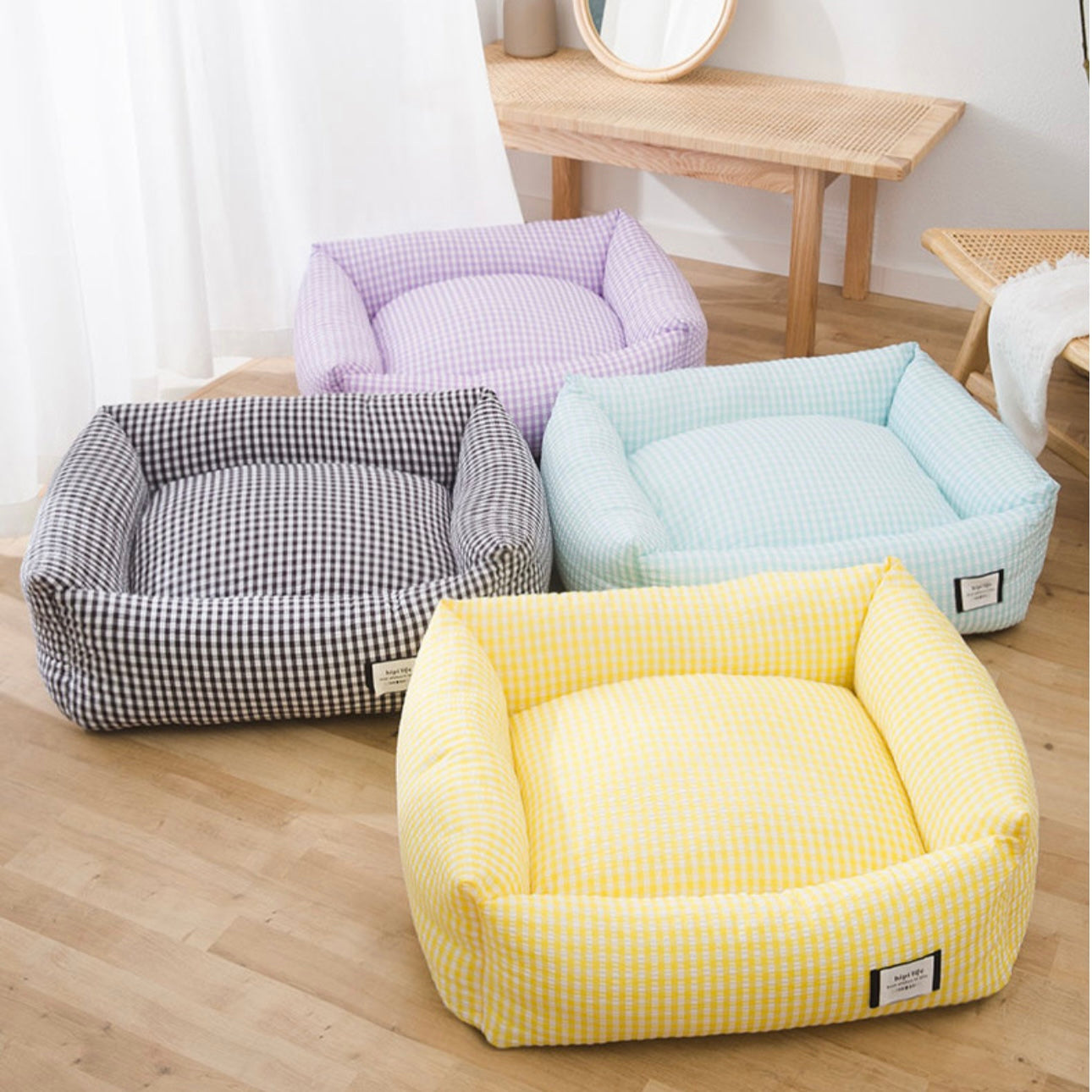 Cute color bed for cats and small dogs